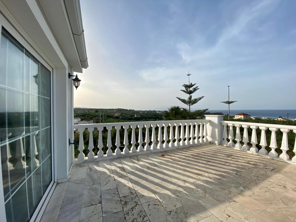 Theros Villa Plános 외부 사진